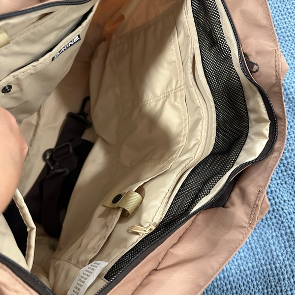 Dakine Verge Weekender 34L Tote - Picture 4 of 7